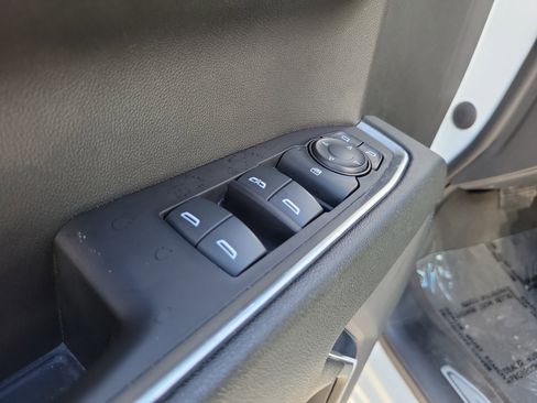 Used 2023 Chevrolet Silverado 1500 LT image 17