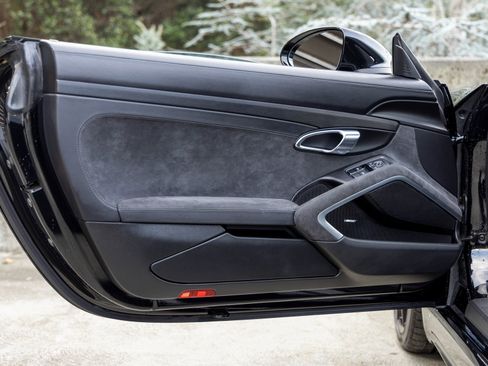 Certified 2018 Porsche 718 Cayman GTS image 22