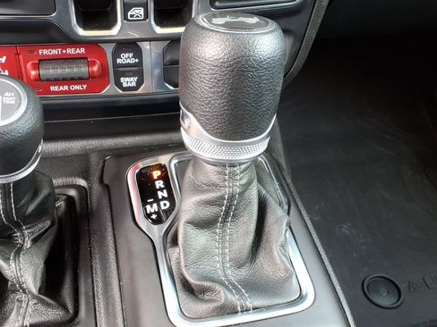Used 2024 Jeep Wrangler Unlimited Rubicon 4xe AWD/4WD image 26