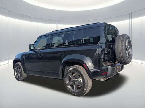 New 2026 Land Rover Defender 110 X-Dynamic SE AWD/4WD image 9