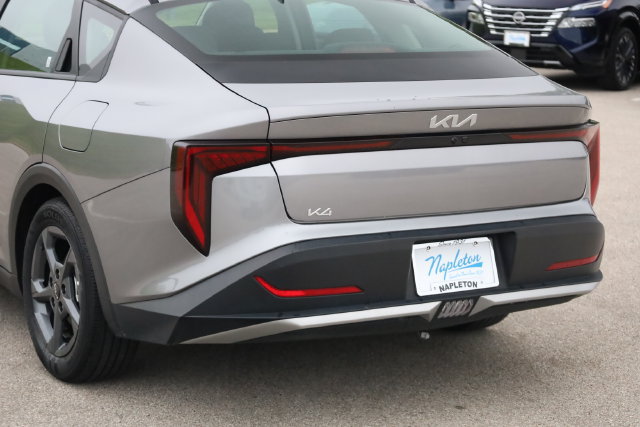 Used 2025 Kia K4 FWD image 8