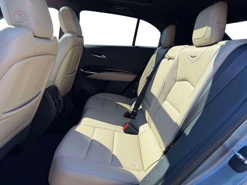 Used 2024 Cadillac XT4 Luxury w/ Cold Weather Package AWD/4WD image 14
