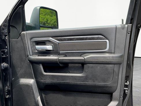 Used 2024 RAM 2500 Big Horn image 28