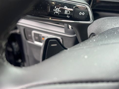 Used 2025 Lincoln Corsair AWD image 26