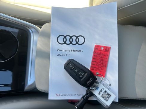 Certified 2025 Audi Q5 Premium Plus w/ Premium Plus AWD/4WD image 34
