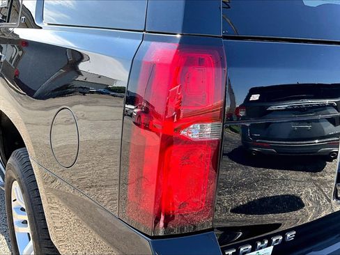 Used 2020 Chevrolet Traverse Premier w/ Redline Edition AWD/4WD image 28