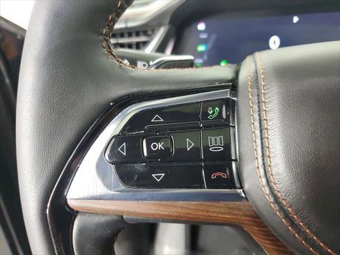 Used 2022 Jeep Grand Cherokee Summit w/ Advanced Protech Group IV AWD/4WD image 32