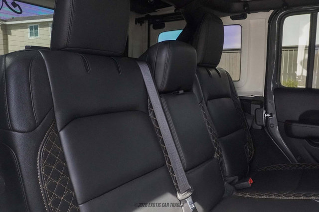 Used 2022 Jeep Wrangler Unlimited Sahara AWD/4WD image 40