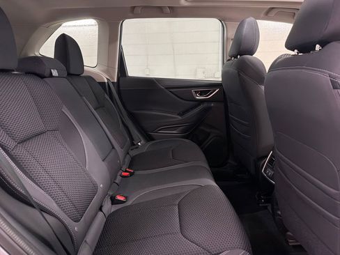 Used 2023 Subaru Forester Premium AWD/4WD image 30