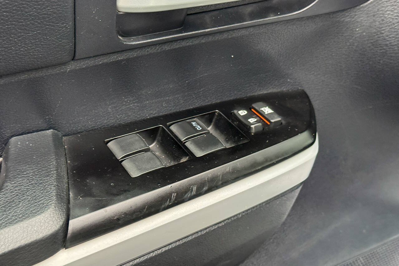 Used 2019 Toyota Tundra SR5 AWD/4WD image 23