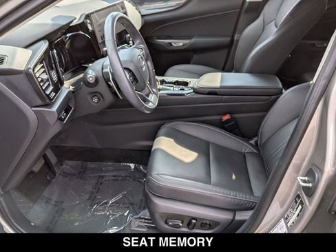 Used 2024 Lexus NX 350 AWD image 13
