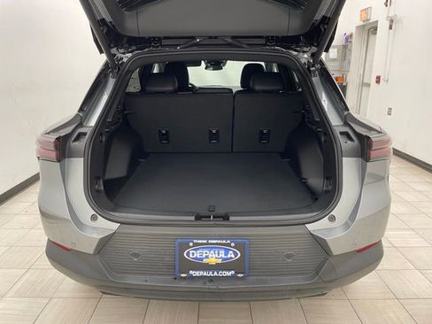 New 2026 Chevrolet Equinox EV LT image 12