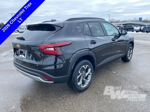 New 2026 Chevrolet Trax LT w/ Sunroof Package image 5