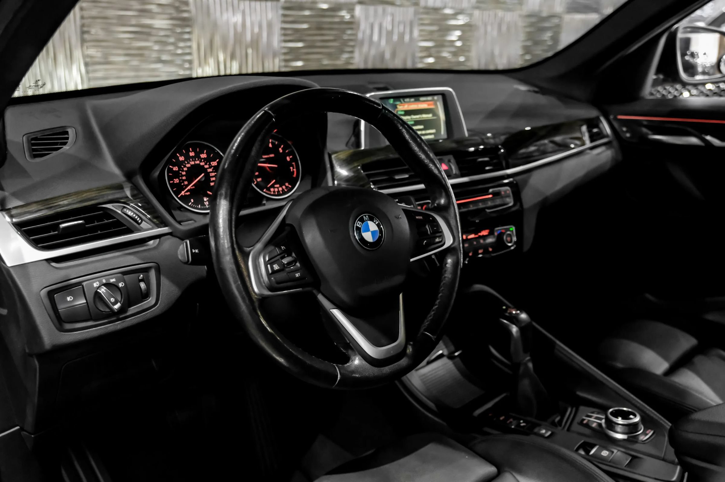 Used 2017 BMW X1 xDrive28i AWD/4WD image 18