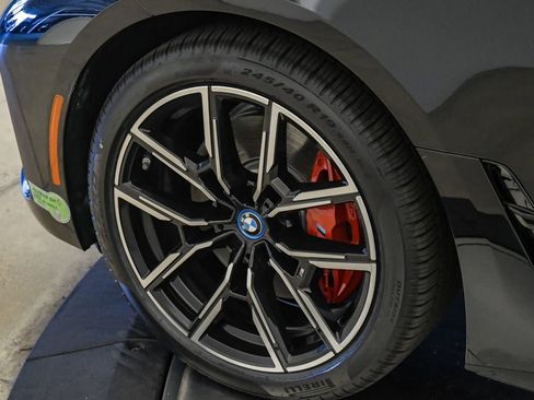 Certified 2023 BMW i4 eDrive40 w/ M Sport Package RWD image 10