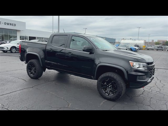 Certified 2022 Chevrolet Colorado ZR2 w/ ZR2 Midnight Special Edition AWD/4WD image 2