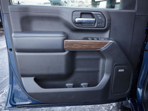 Used 2022 Chevrolet Silverado 2500 High Country image 15