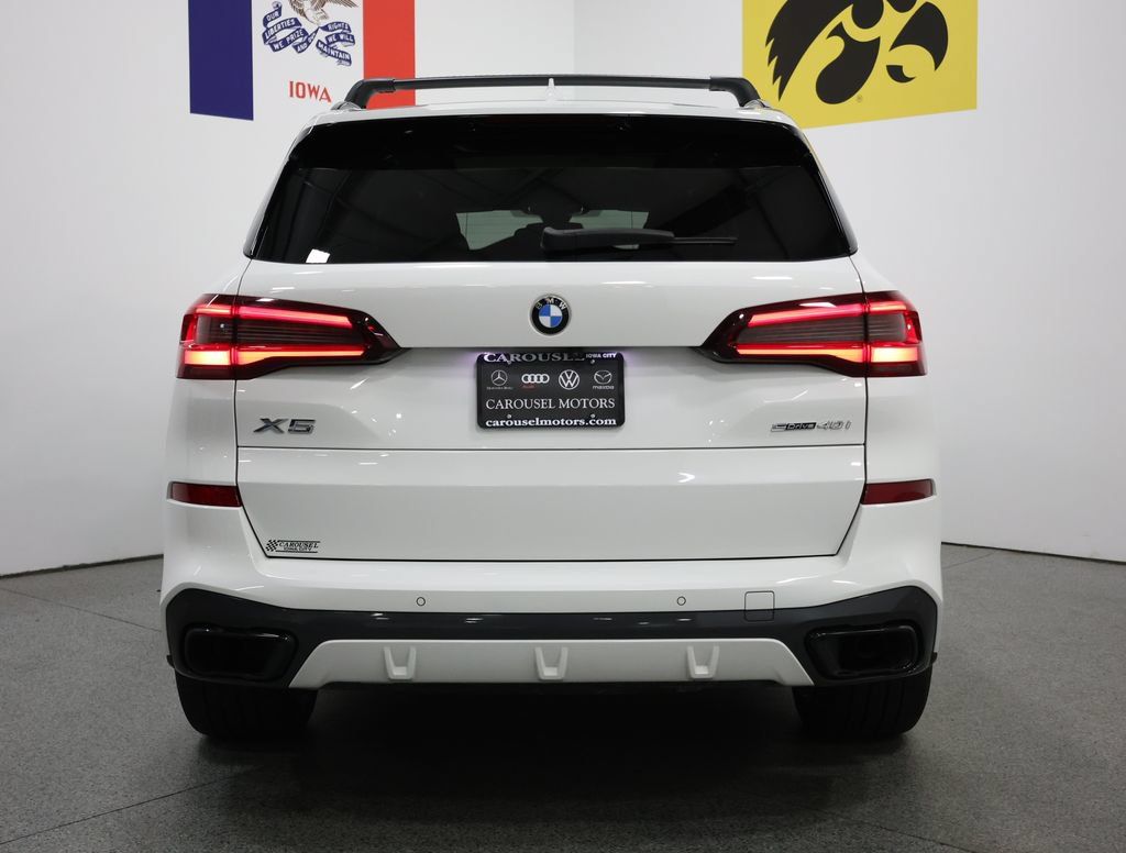 Used 2022 BMW X5 sDrive40i w/ M Sport Package RWD image 11