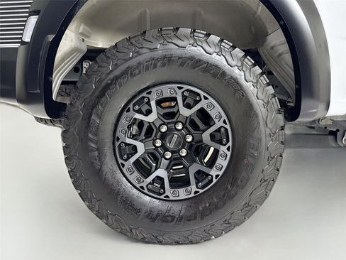 Used 2025 Ford F150 Raptor w/ Equipment Group 803A Raptor R AWD/4WD image 40