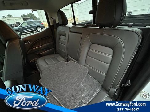 Used 2022 GMC Canyon Denali image 16