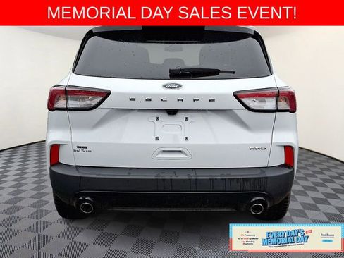 Used 2022 Ford Escape SE w/ SE Sport Appearance Package AWD/4WD image 5