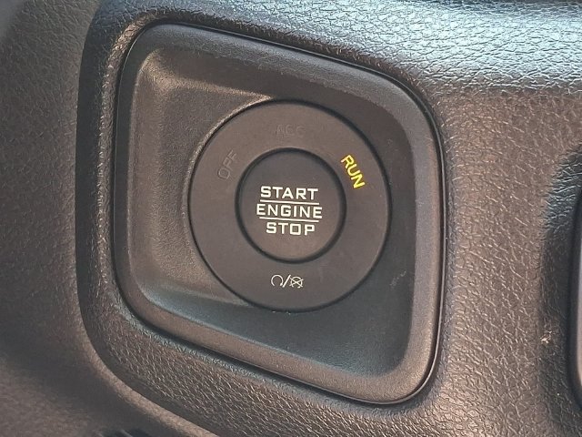 Used 2024 Jeep Gladiator Sport AWD/4WD image 27