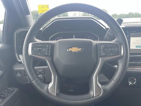 Used 2024 Chevrolet Silverado 1500 LT AWD/4WD image 24
