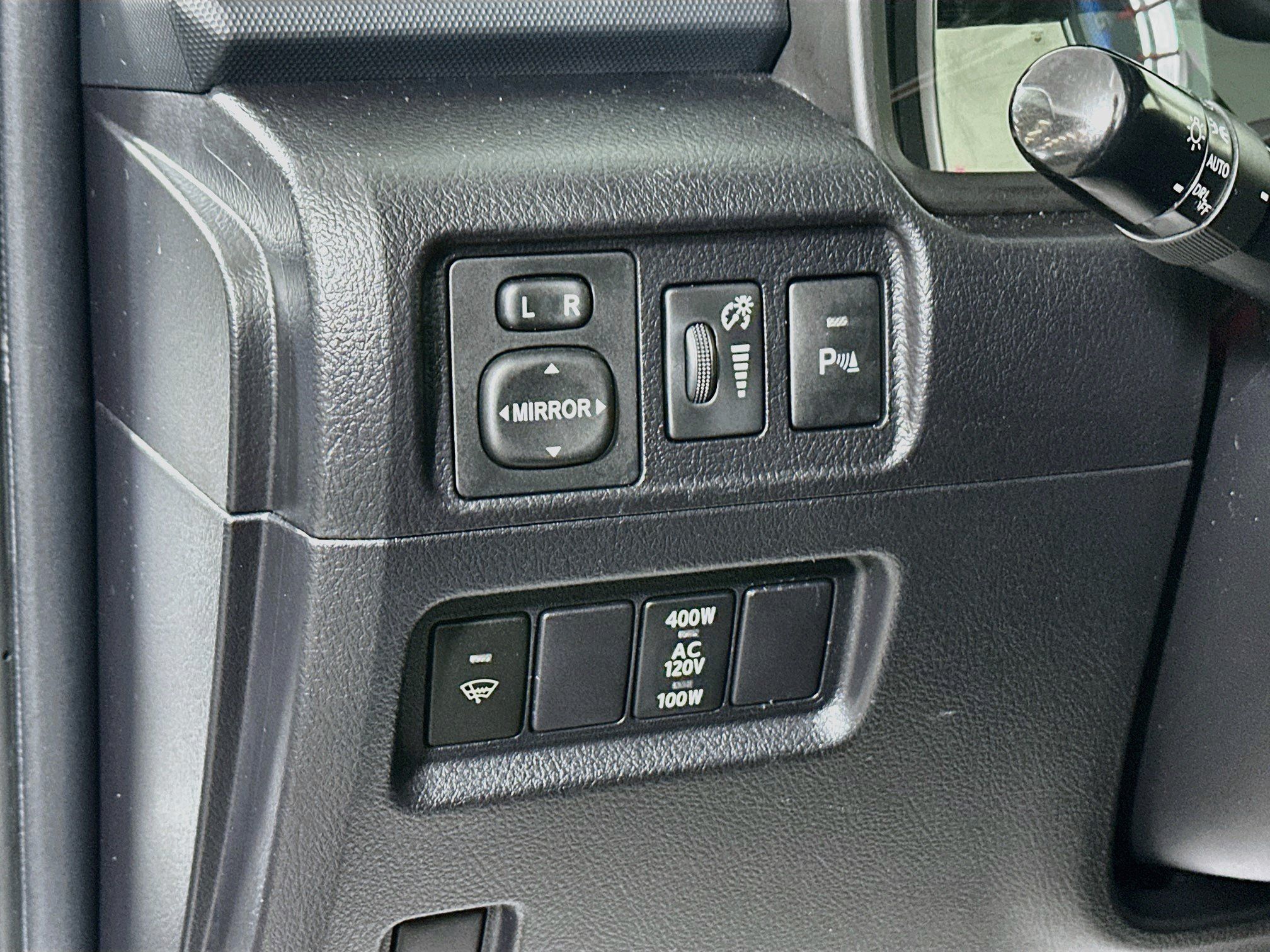 Used 2014 Toyota 4Runner Limited AWD/4WD image 10