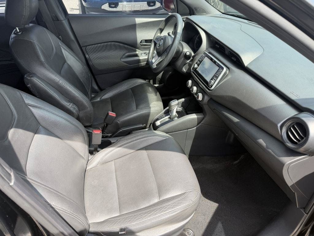 Used 2019 Nissan Kicks S FWD image 10