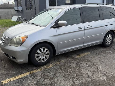 Used 2010 Honda Odyssey EX image 2
