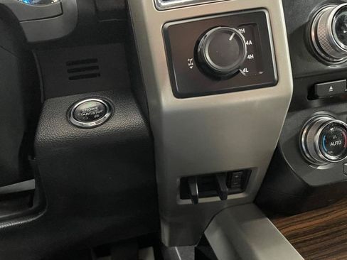 Used 2015 Ford F150 Lariat w/ Equipment Group 502A Luxury AWD/4WD image 34