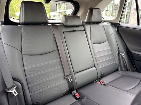 Used 2022 Toyota RAV4 Limited AWD/4WD image 14