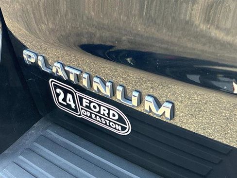 Certified 2022 Ford Expedition Platinum image 11