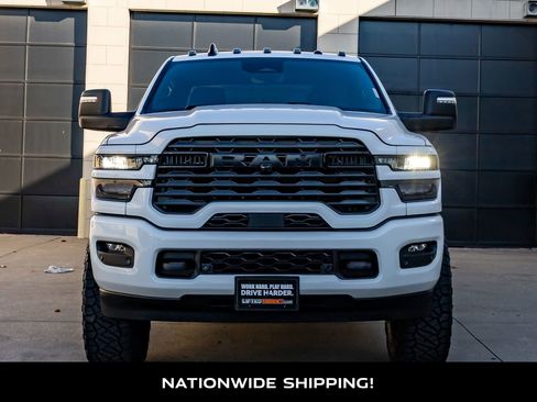 Used 2025 RAM 3500 Big Horn AWD/4WD image 4