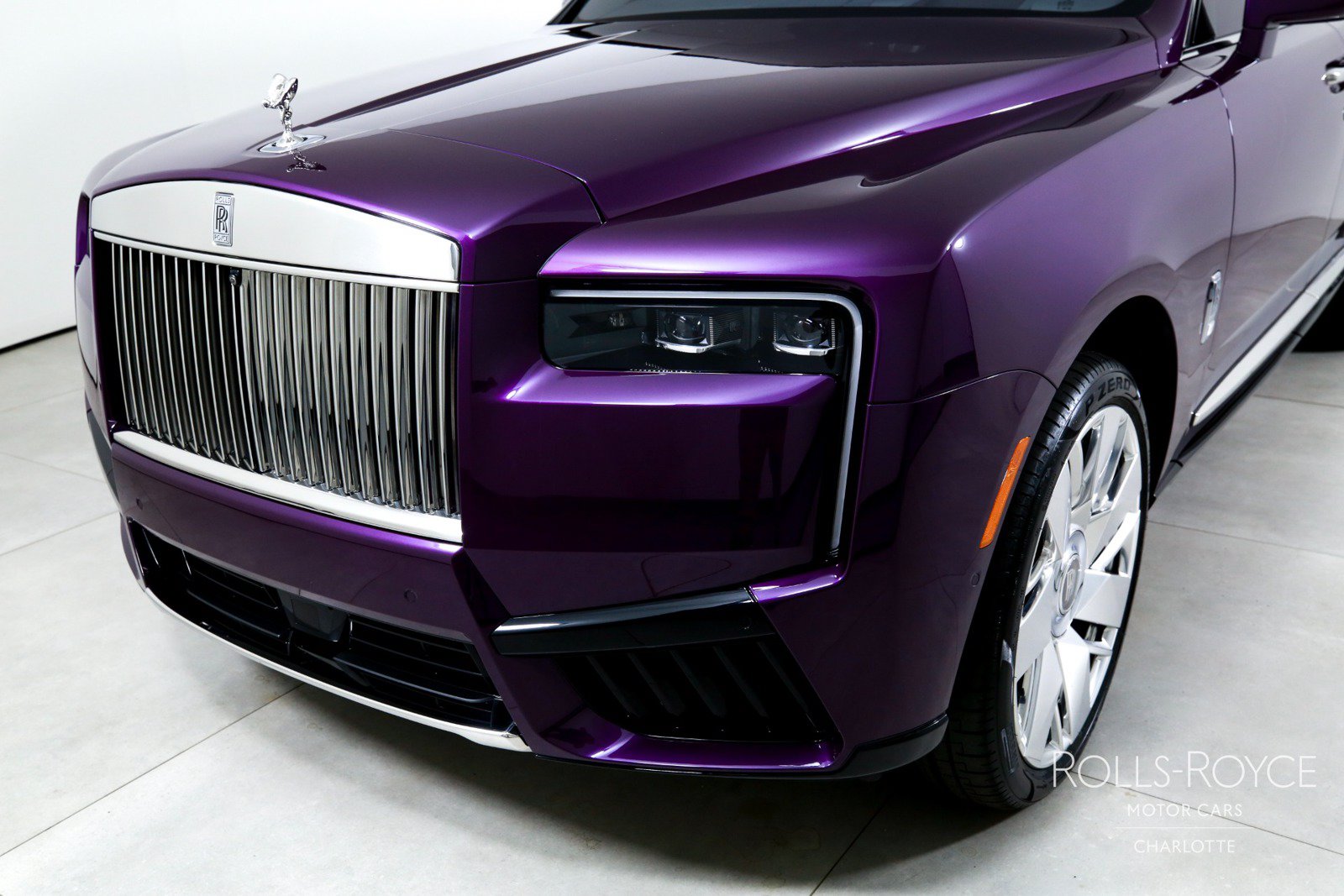 Certified 2025 Rolls-Royce Cullinan AWD/4WD image 45