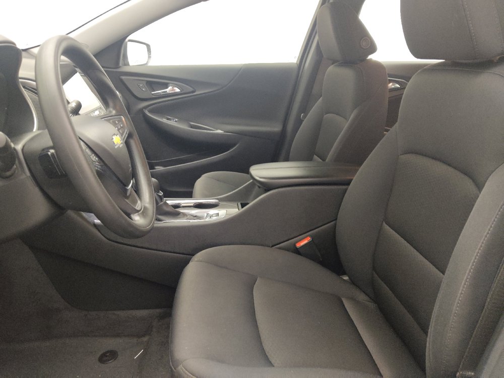 Used 2025 Chevrolet Malibu LT FWD image 17