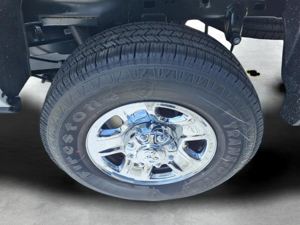 New 2026 RAM 2500 Tradesman w/ Chrome Appearance Group AWD/4WD image 7