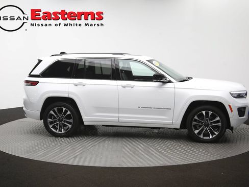 Used 2023 Jeep Grand Cherokee Overland w/ Advanced Protech Group III AWD/4WD image 50