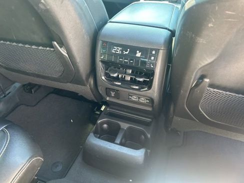 Used 2024 Jeep Grand Cherokee L Limited w/ Luxury Tech Group II image 37