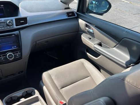 Used 2014 Honda Odyssey EX-L image 19