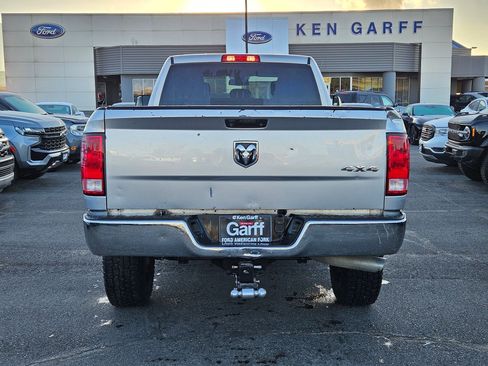 Used 2018 RAM 2500 Tradesman w/ Chrome Appearance Group image 7