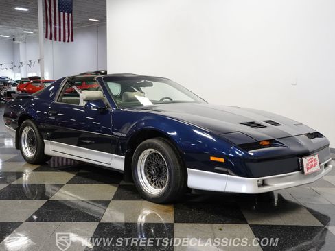 Used 1987 Pontiac Firebird Trans Am RWD image 17