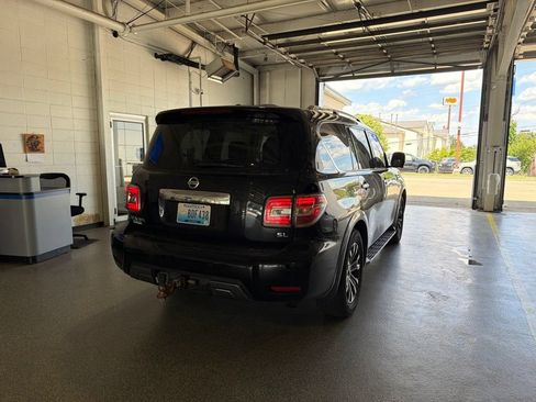Used 2019 Nissan Armada SL w/ Premium Package AWD/4WD image 3