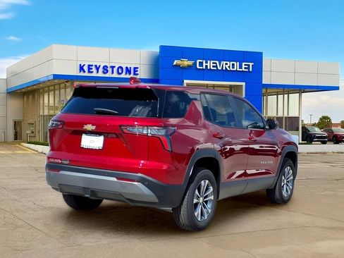 New 2026 Chevrolet Equinox LT w/ Safety and Technology Package FWD image 4