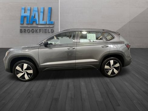 Certified 2025 Volkswagen Taos S image 3