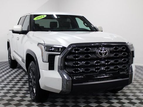 Used 2024 Toyota Tundra Platinum image 8