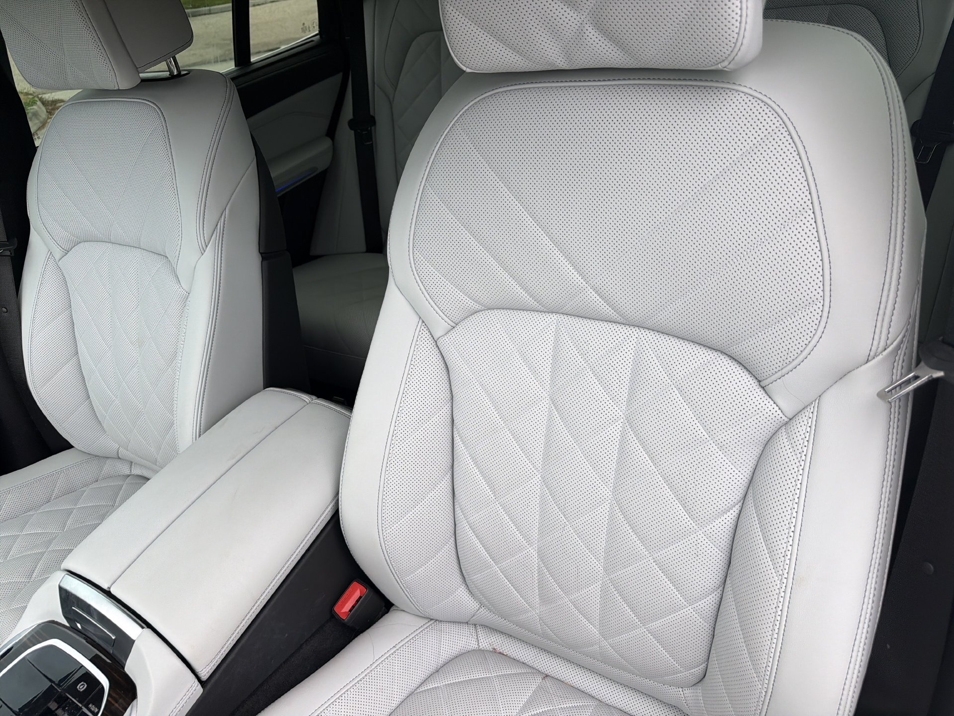 Used 2025 BMW X5 sDrive40i w/ Executive Package RWD image 26