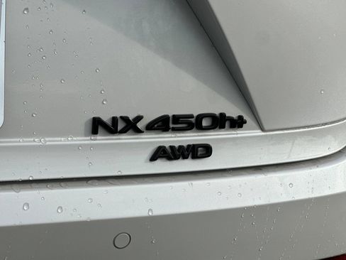 Certified 2025 Lexus NX 450h+ AWD w/ Luxury Package image 39