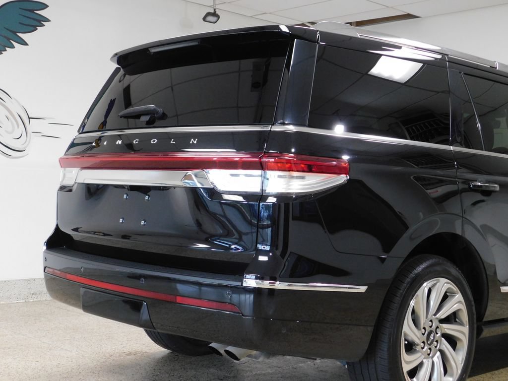 Used 2024 Lincoln Navigator Reserve w/ Equipment Group 201A AWD/4WD image 87