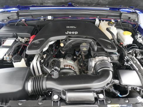 Used 2019 Jeep Wrangler Unlimited Sport S image 27